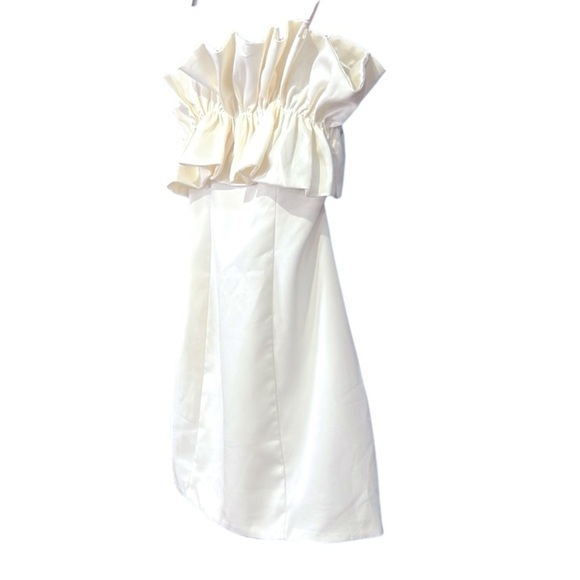 Do + Be Collection - Open Shoulder Ruffle Detail Dress Medium - Picture 4 of 16